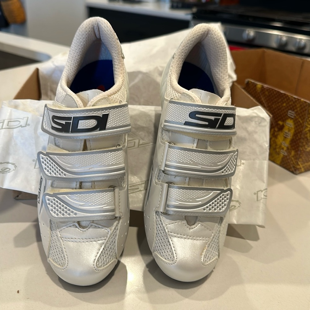 Woman’s SiDI cycling shoes